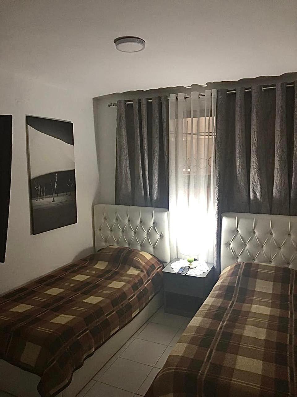 Cozzy Cottage Havens, In Center Of Tirana Тирана Екстер'єр фото